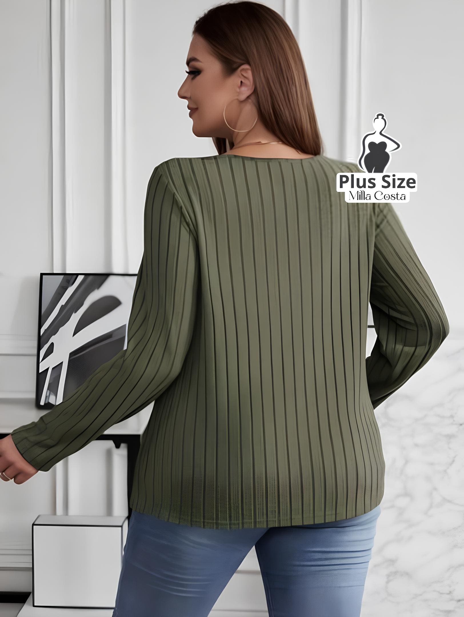 Blusa de Tricô Com Decote V e Detalhe Em Linhas Plus Size