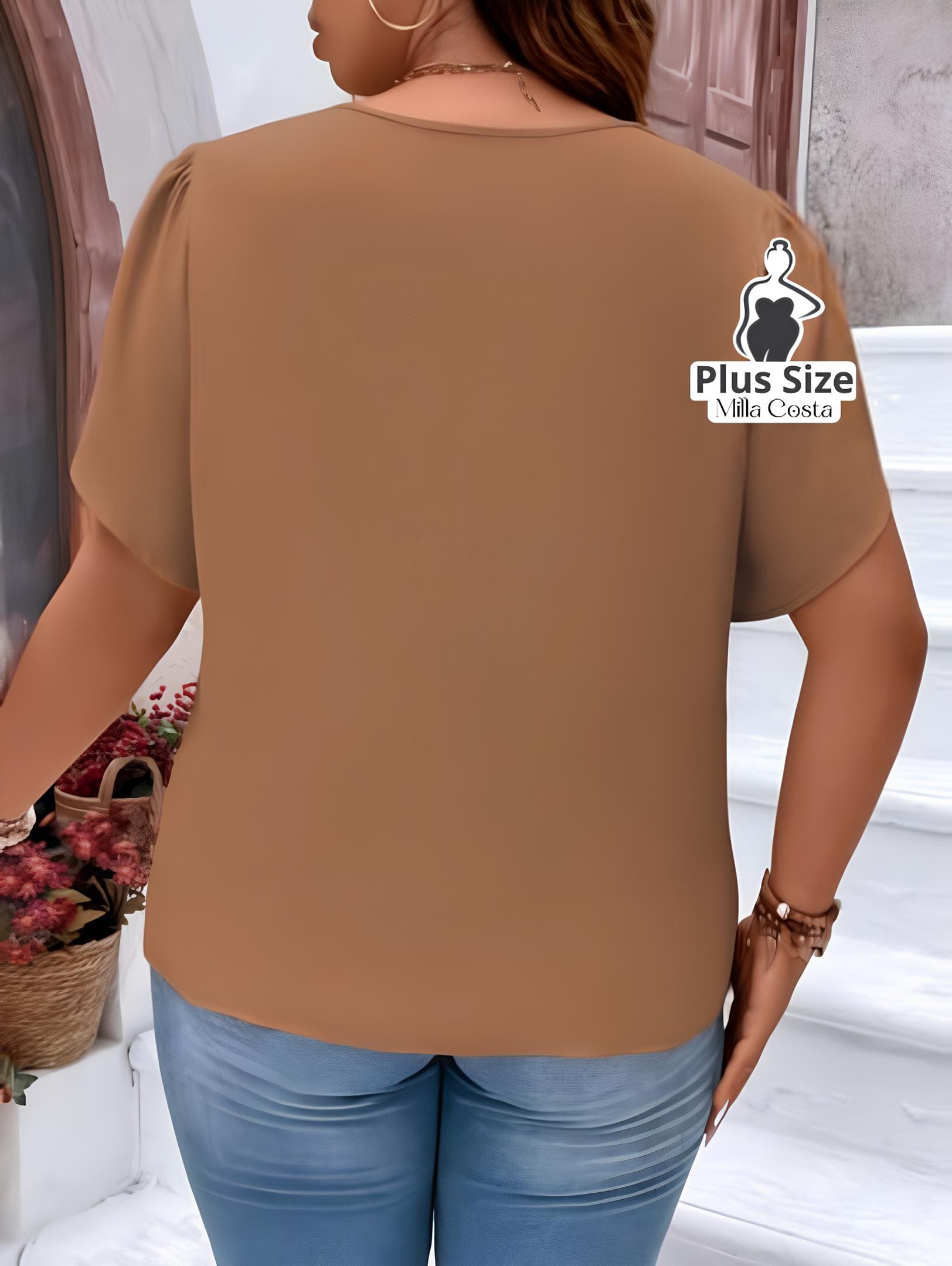 Blusa Com Decote Em Zíper e Mangas Amplas Plus Size