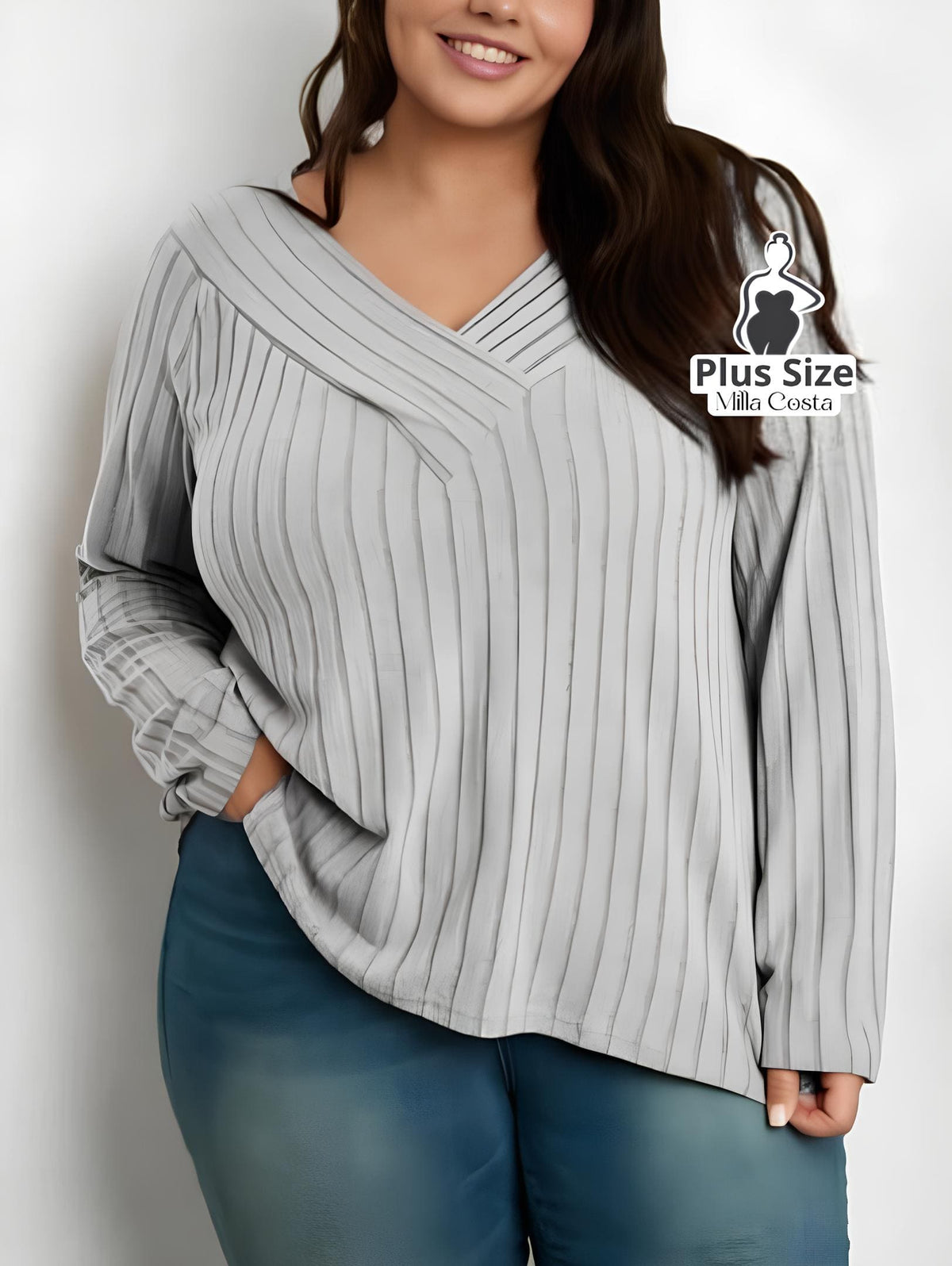 Blusa de Tricô Com Decote V e Detalhe Em Linhas Plus Size