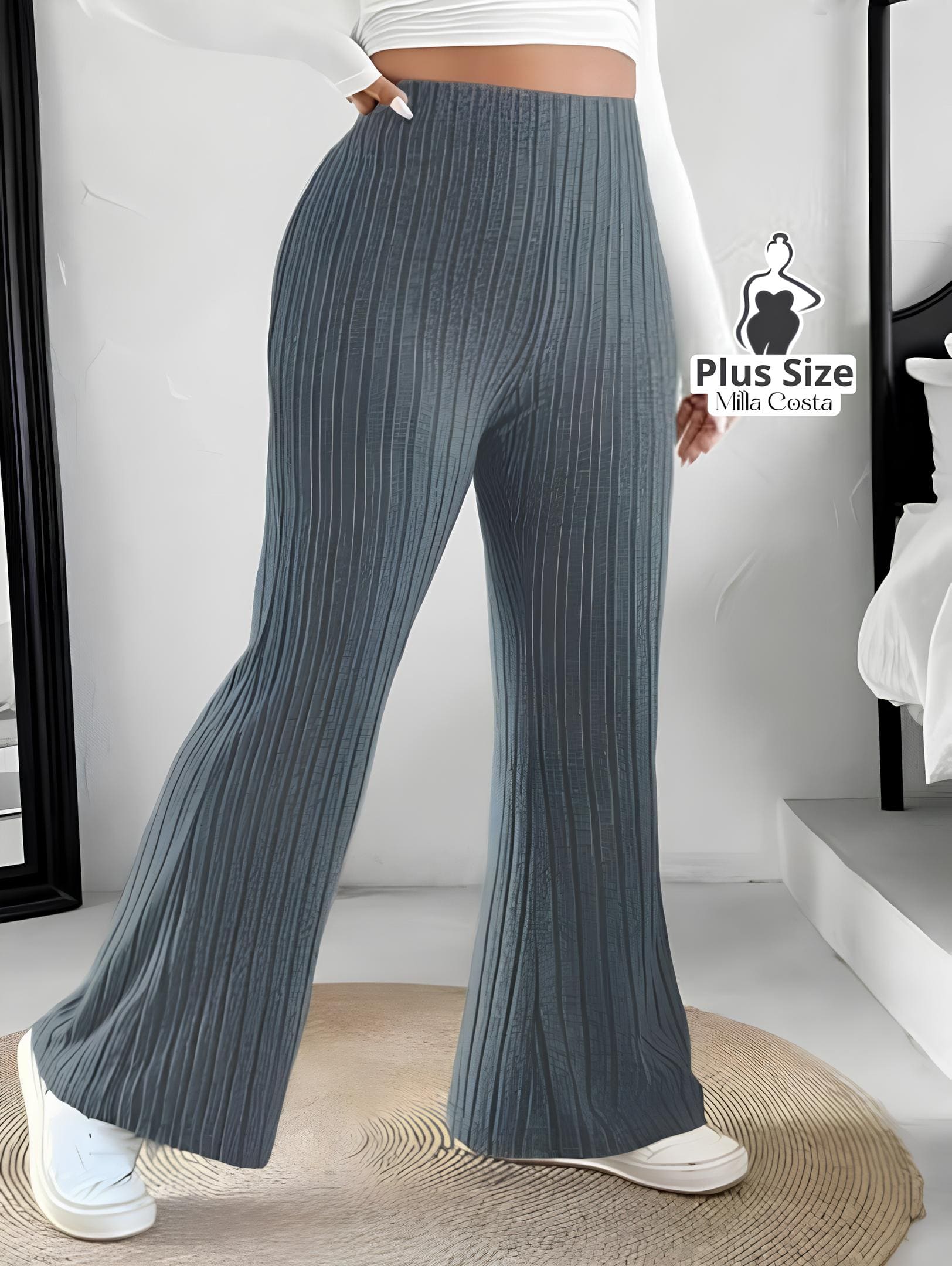 Calça de Malha Canelada Flare Plus Size