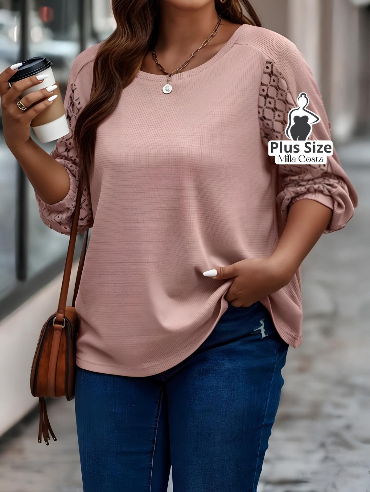 Blusa Casual Com Mangas Vazadas Em Tecido Plus Size