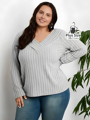 Blusa de Tricô Com Decote V e Detalhe Em Linhas Plus Size