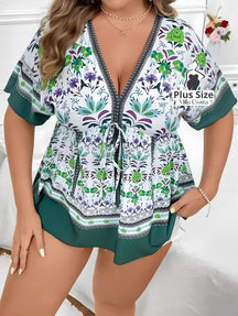 Blusa Estampada Floral Com Ajuste na Cintura Plus Size