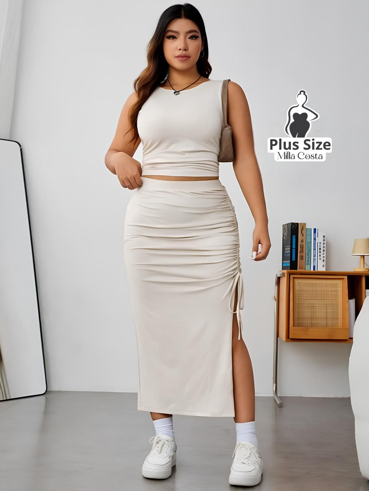 Conjunto Com Top Cropped e Saia Midi com Fenda e Amarração Plus Size