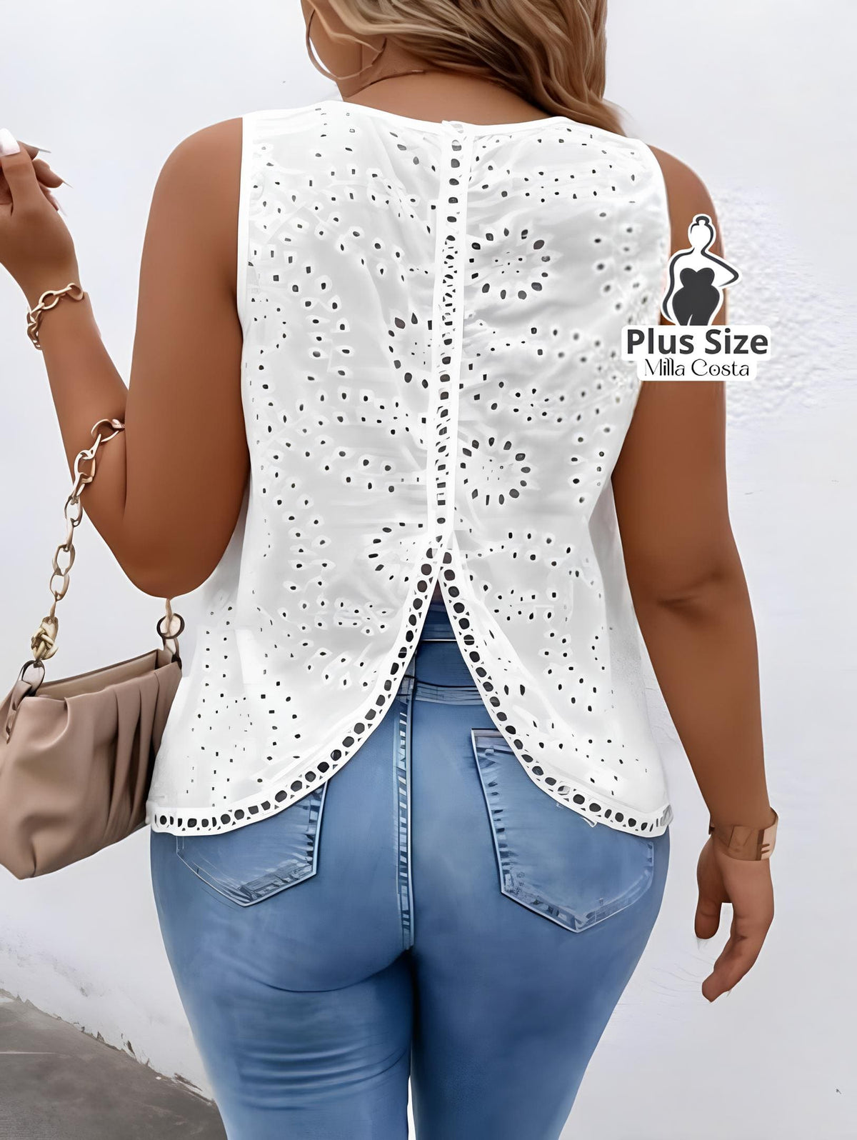 Blusa Regata Com Detalhe Vazado Nas Costas Plus Size