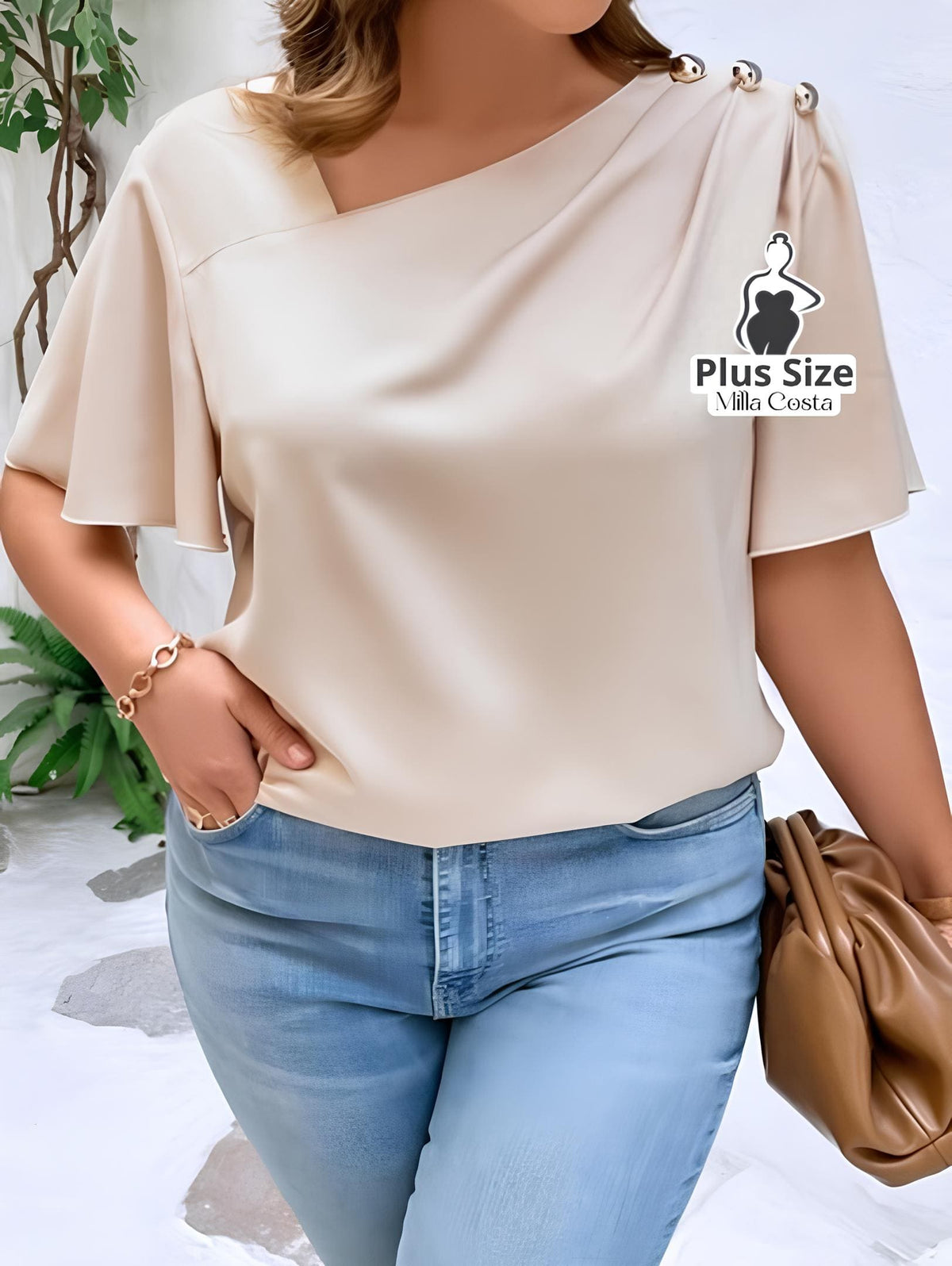 Blusa de Um Ombro Só Com Detalhes de Botões Plus Size