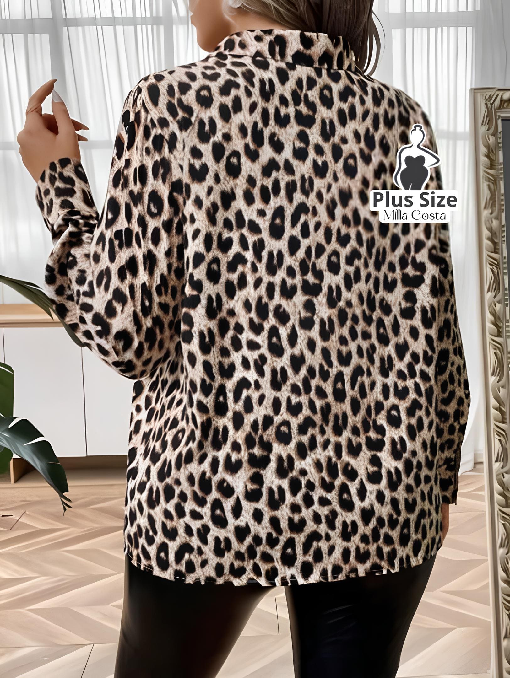 Camisa Estampada Animal Print Com Bolsos Plus Size