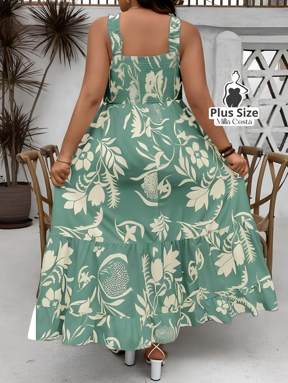 Vestido Longo Estampado com Lastex e Alças Largas Plus Size