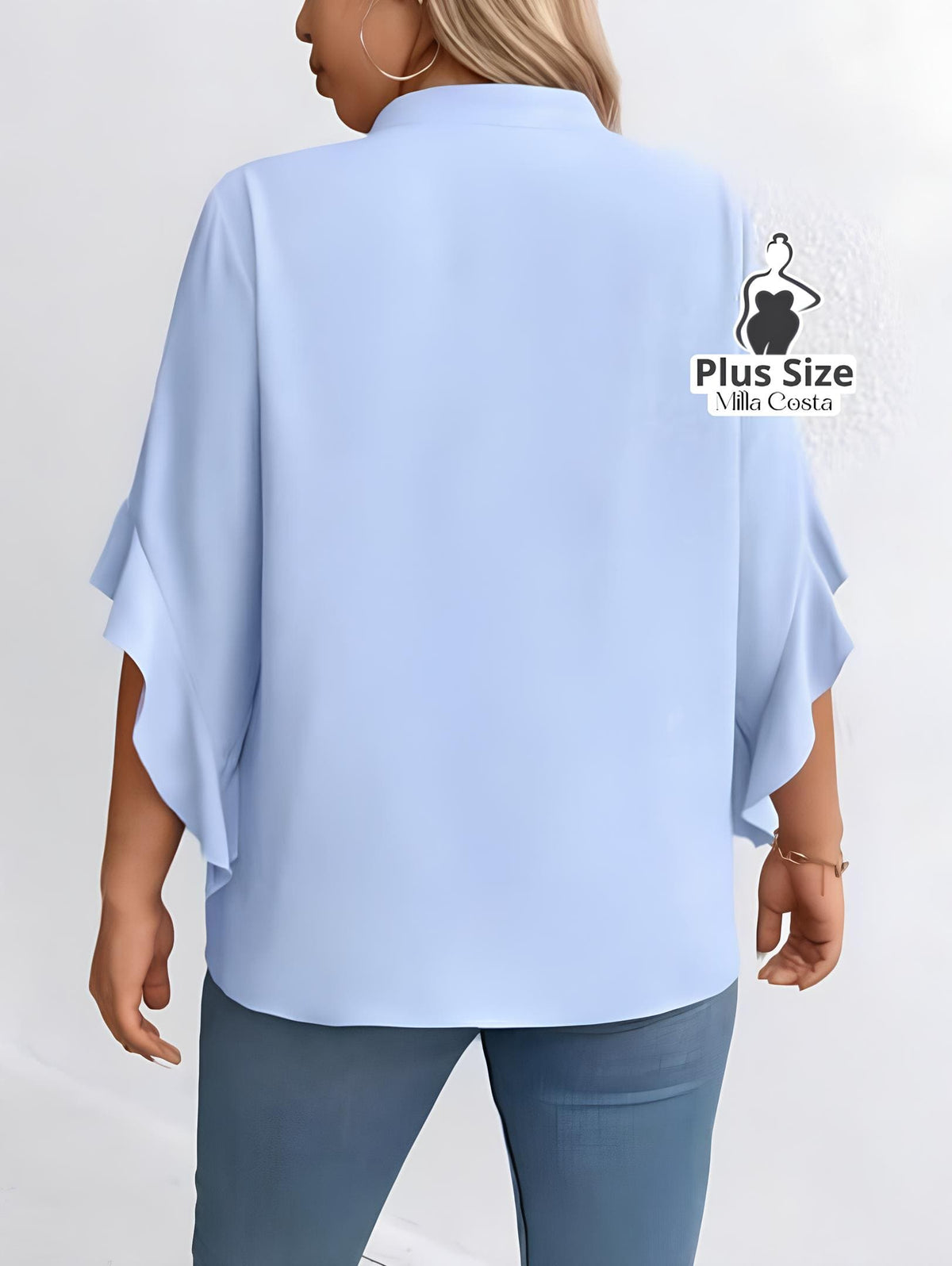 Blusa com Detalhe de Pérolas e Mangas Com Babados Plus Size