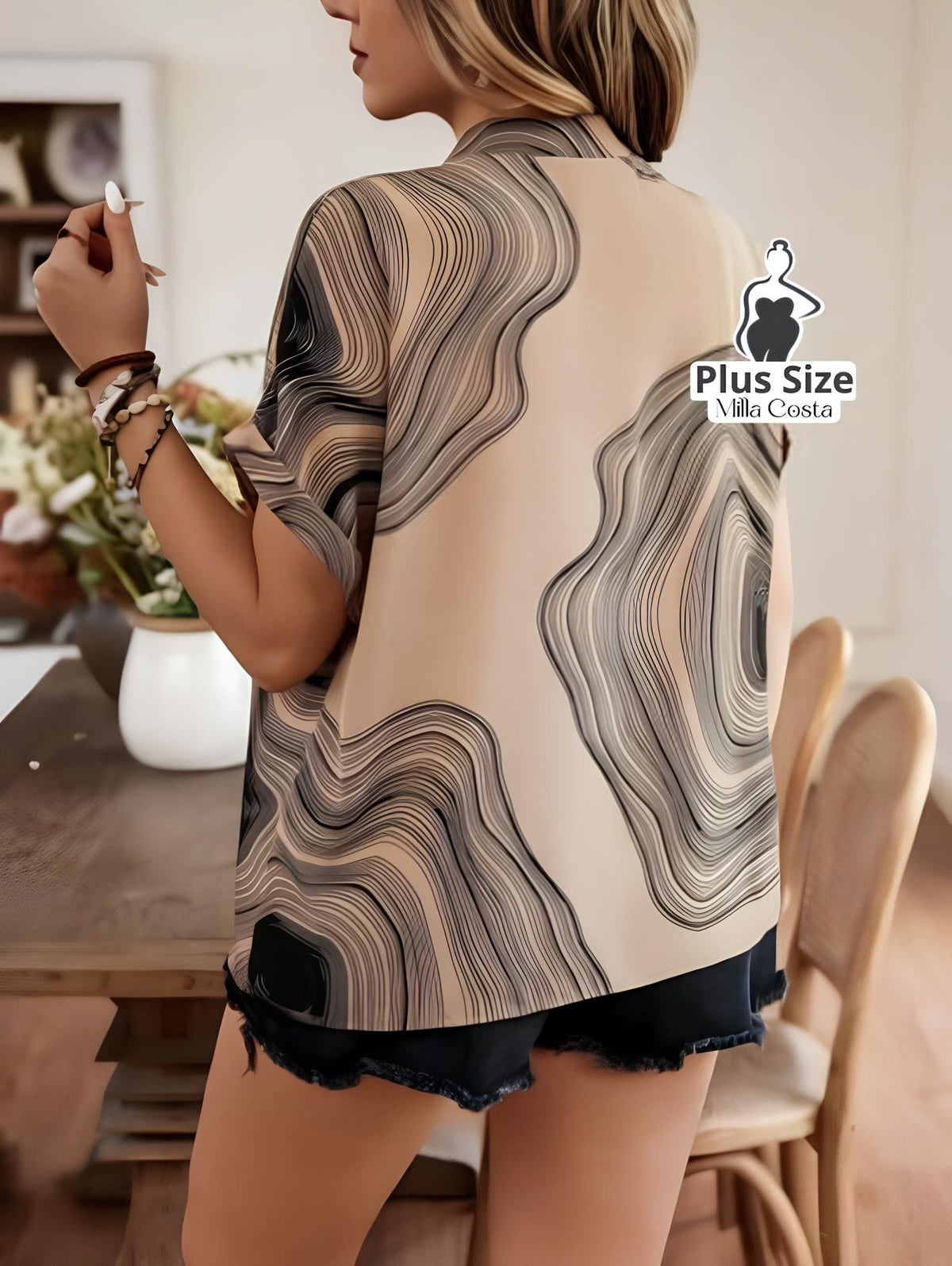 Blusa Estampada Abstrata Sofisticada Plus Size