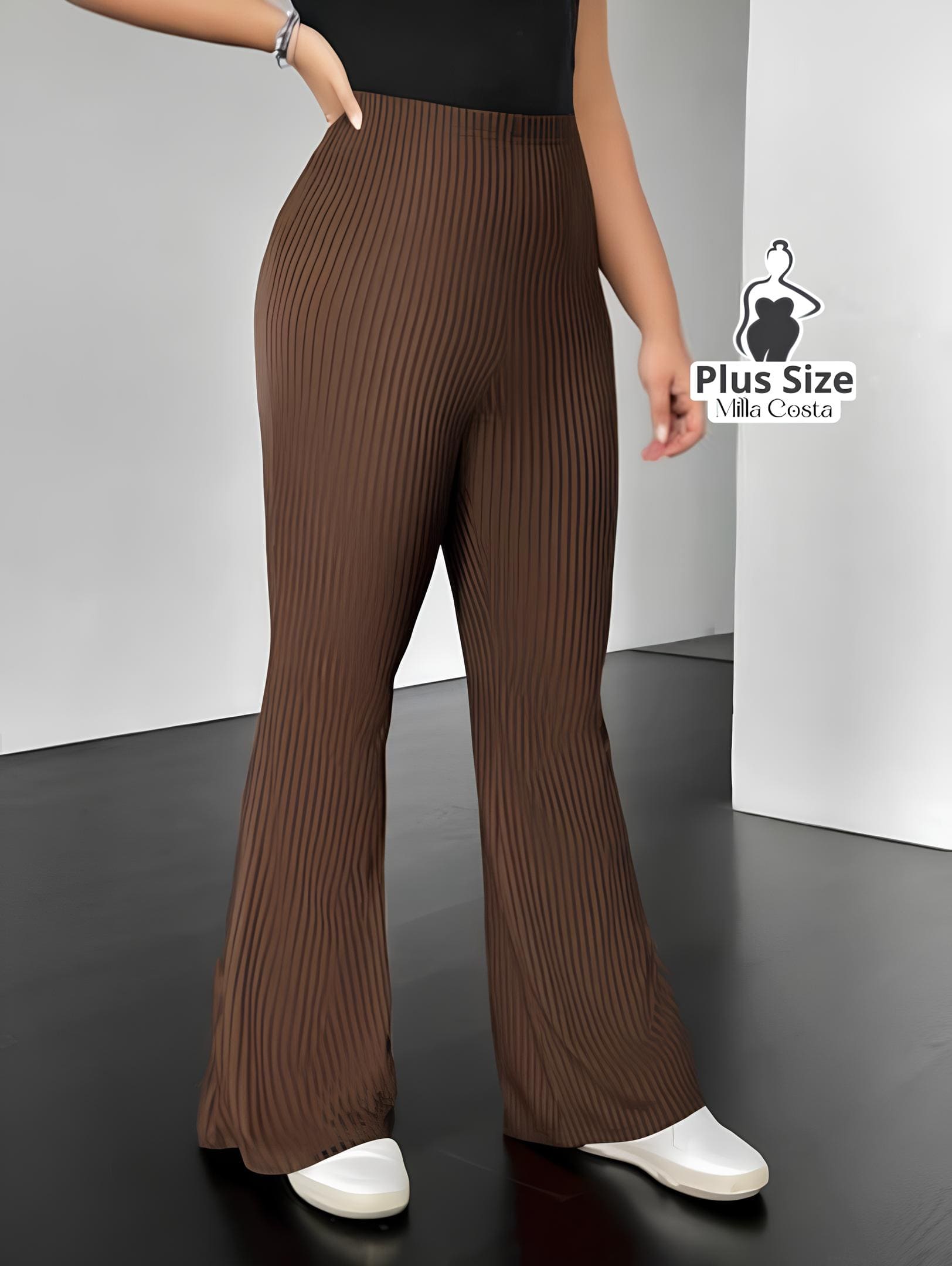 Calça Flare Canelada Confortável Plus Size