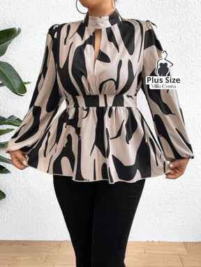 Blusa Social Com Detalhe De Gola Alta E Mangas Longas Plus Size