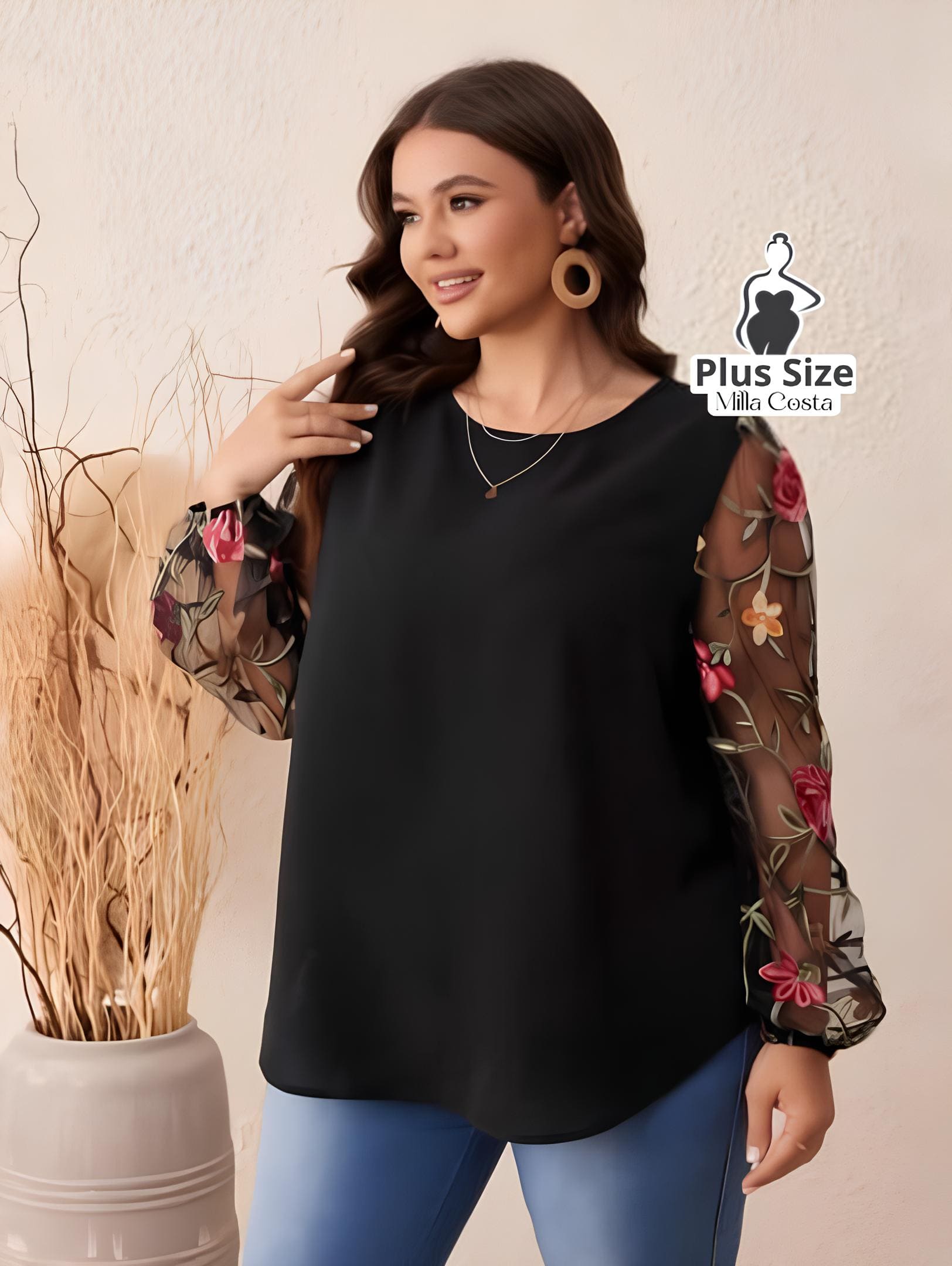 Blusa Com Mangas Florais Em Tule Bordado Plus Size