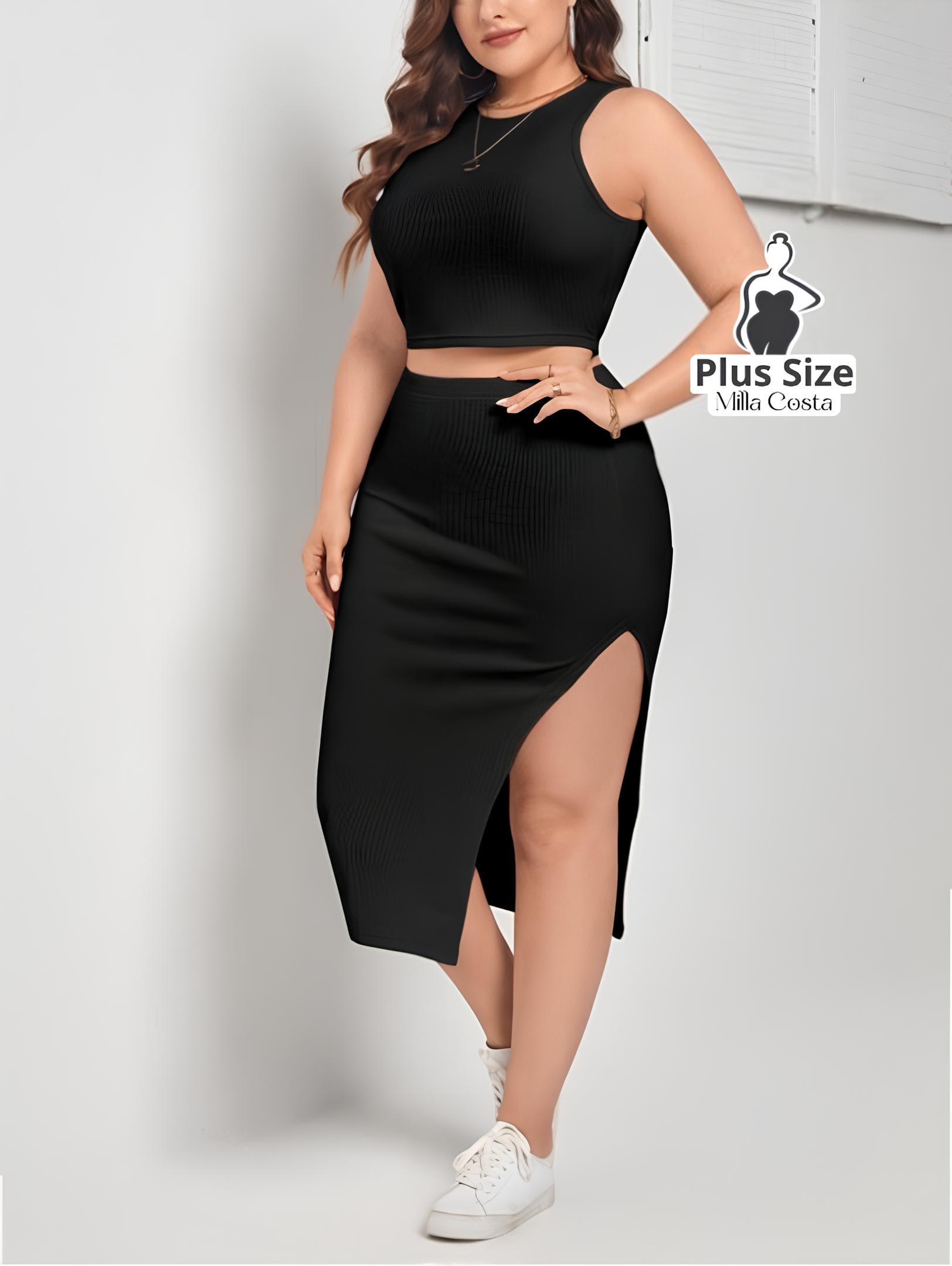 Conjunto Justo com Fenda Assimétrica Plus Size