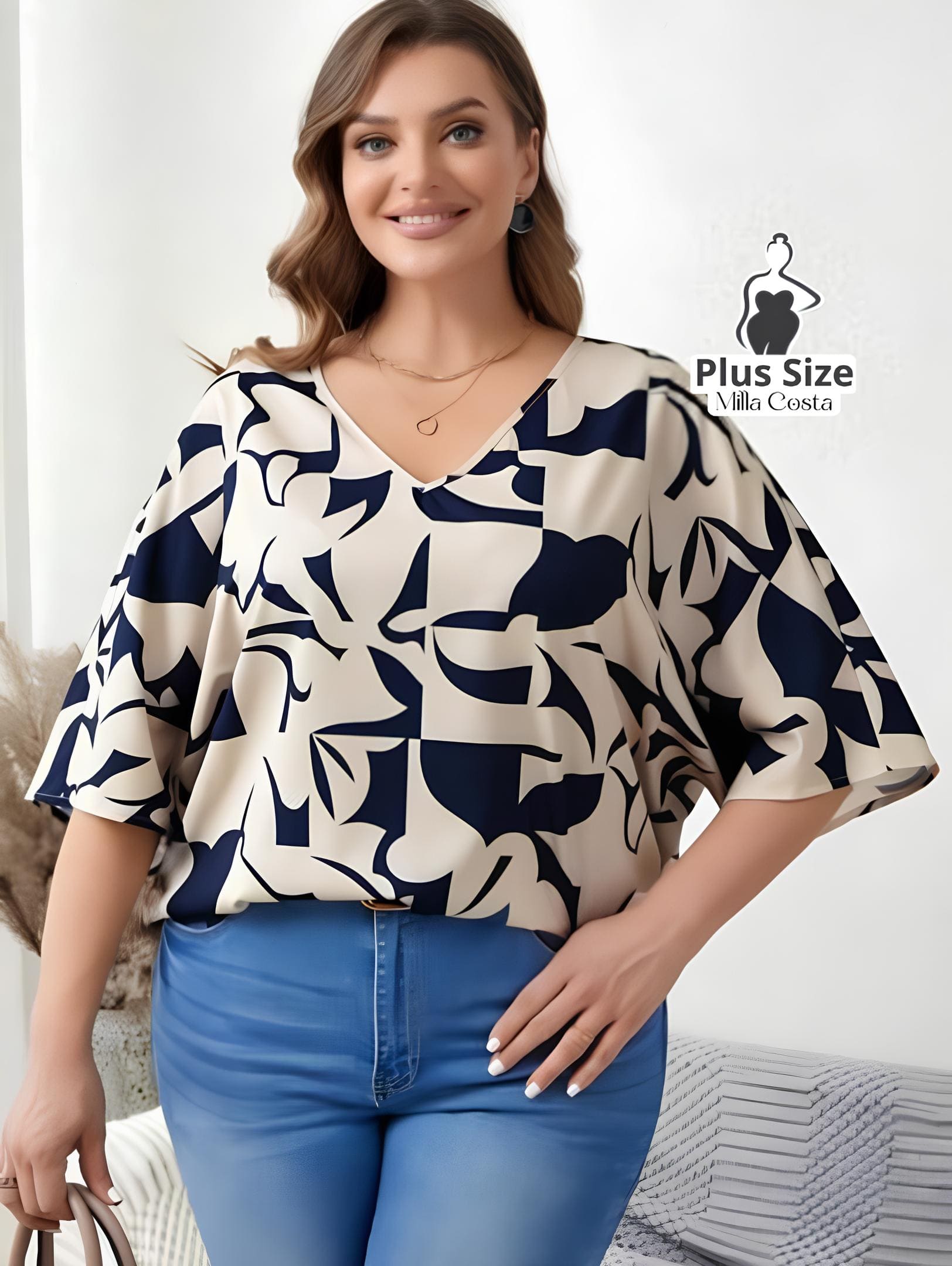 Blusa Estampada Com Mangas Amplas e Decote Em V Plus Size