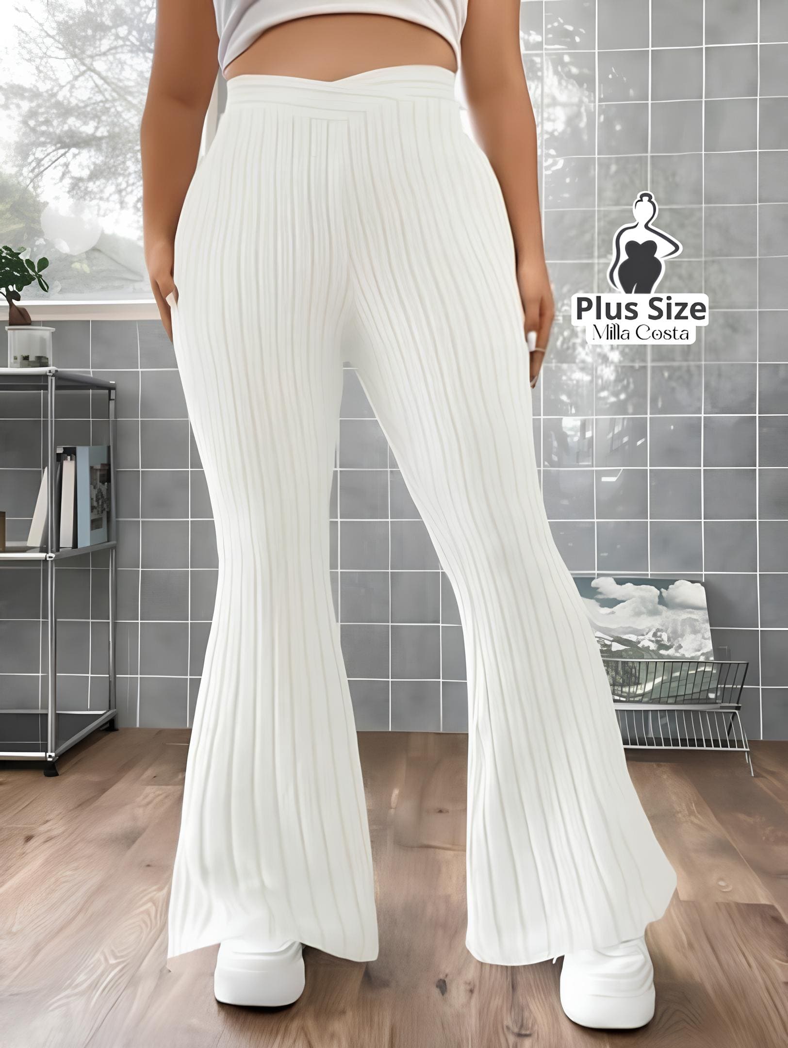 Calça Flare Canelada Com Fenda Plus Size