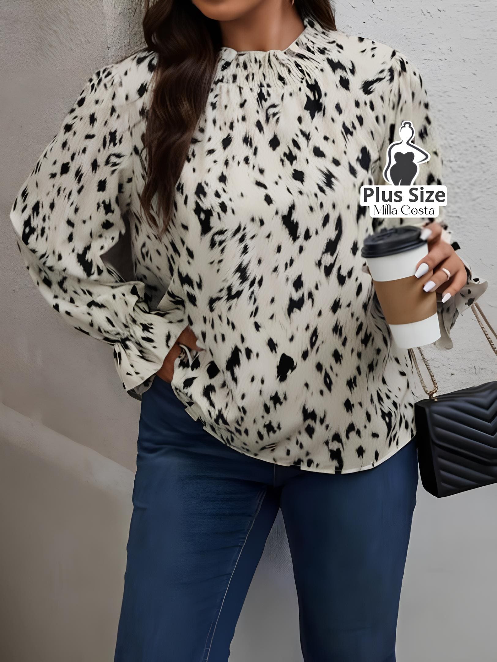 Blusa Com Estampa Animal Print e Babados Nas mangas Plus Size