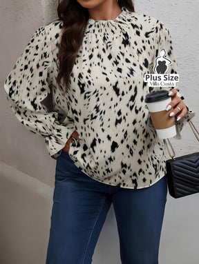 Blusa Com Estampa Animal Print e Babados Nas mangas Plus Size