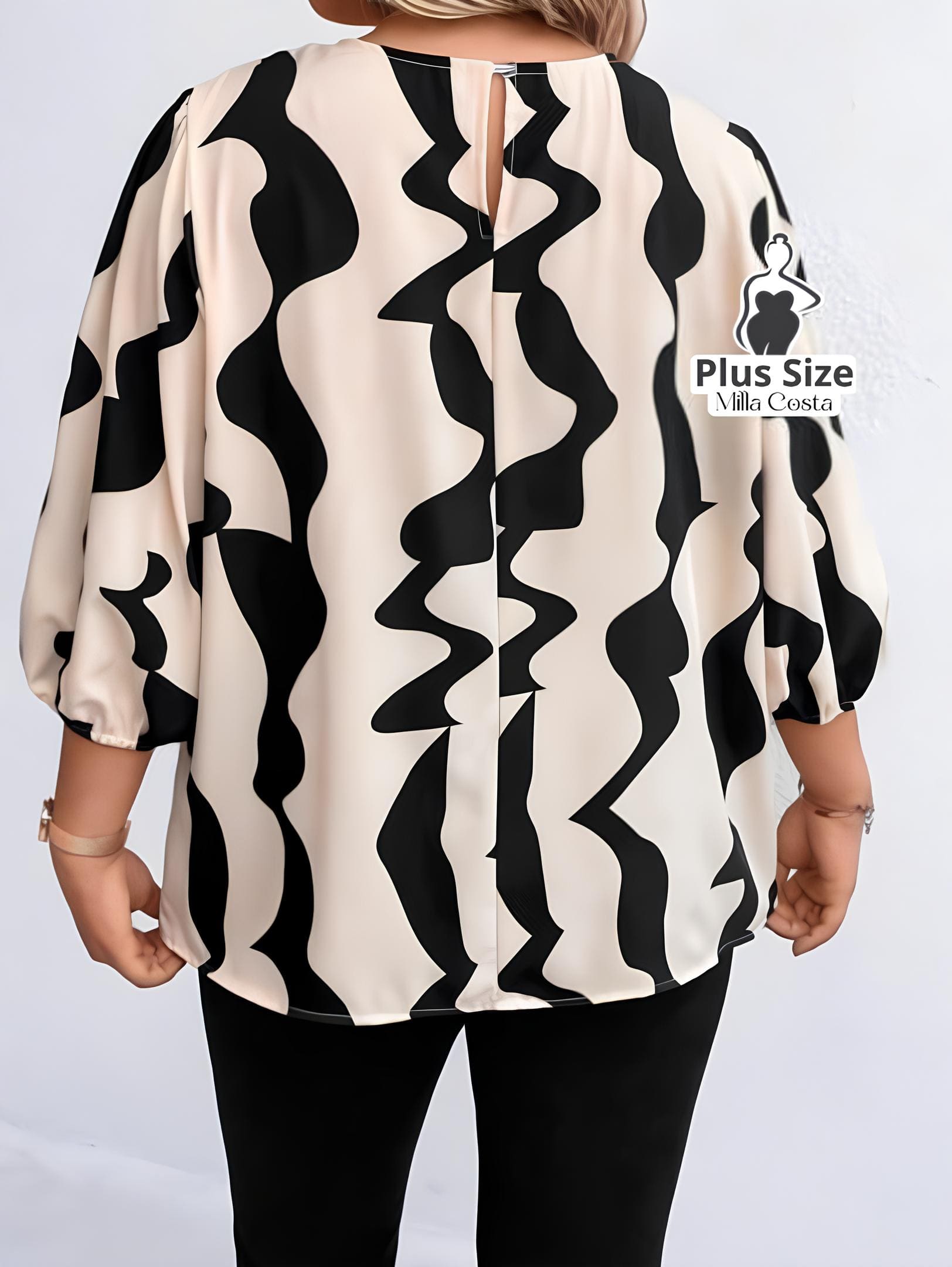 Blusa Com Estampa Geométrica e Mangas 3/4 Plus Size