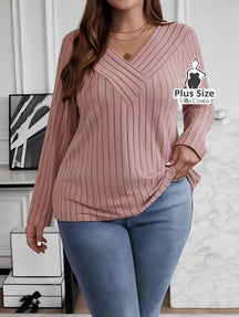 Blusa de Tricô Com Decote V e Detalhe Em Linhas Plus Size