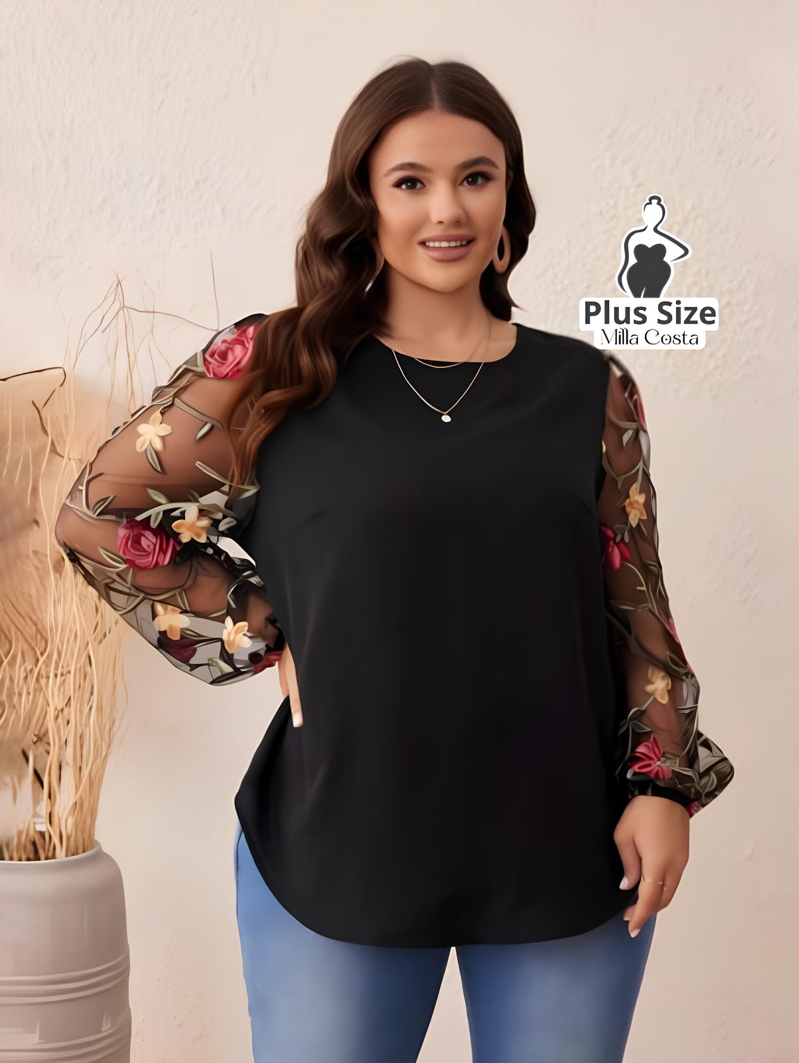 Blusa Com Mangas Florais Em Tule Bordado Plus Size