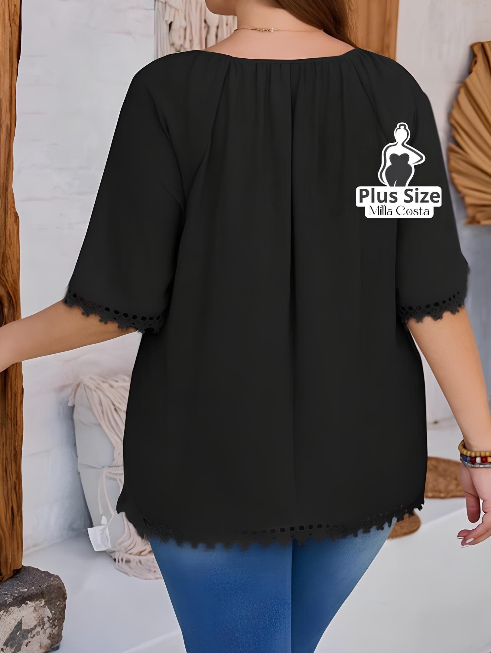 Blusa Com Barra Trabalhada Em Detalhe Plus Size