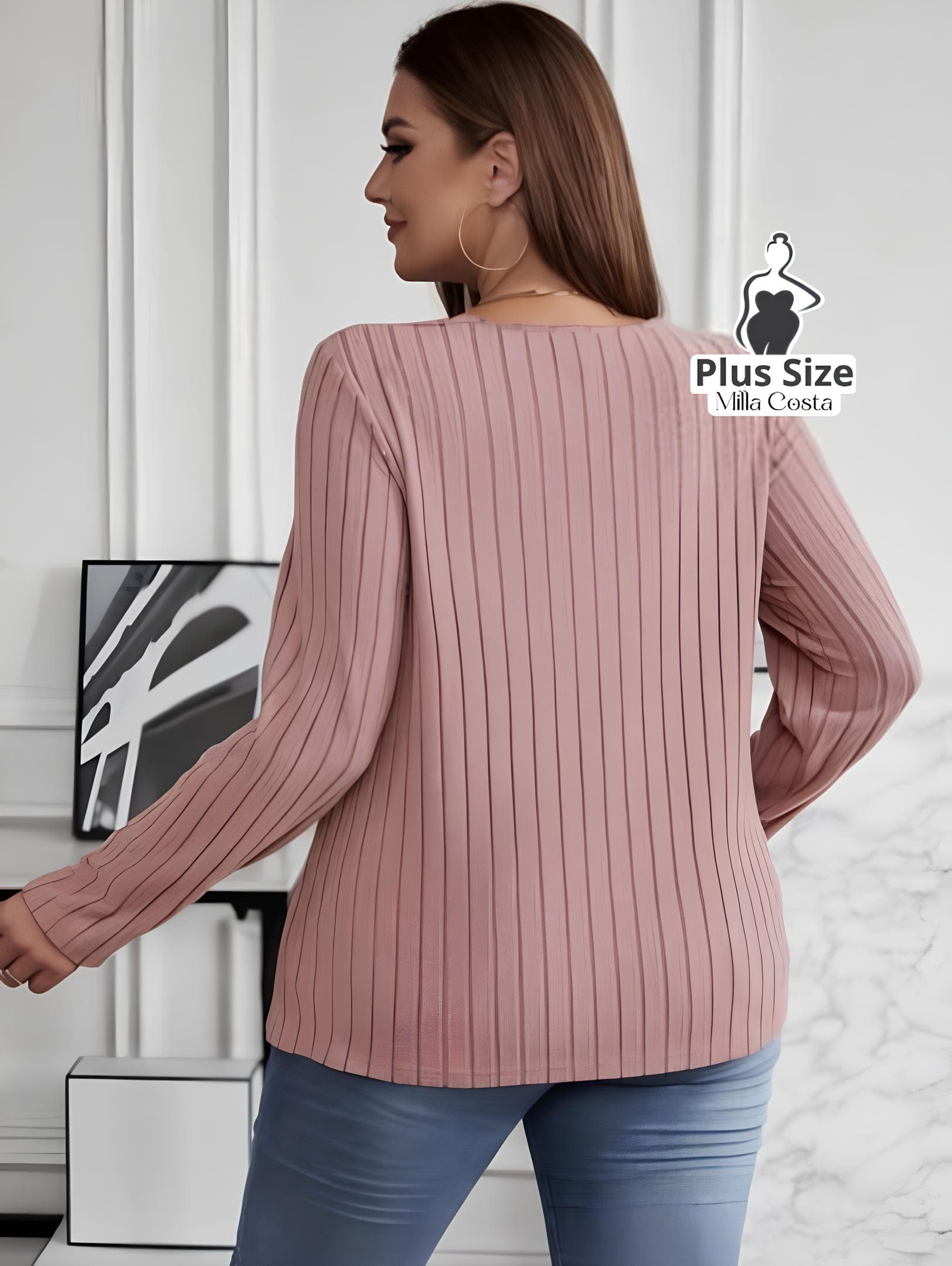 Blusa de Tricô Com Decote V e Detalhe Em Linhas Plus Size