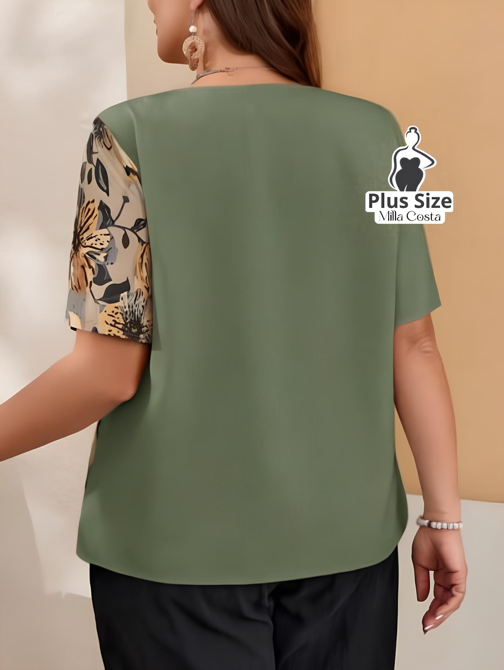 Blusa Assimétrica Com Detalhes Florais Plus Size