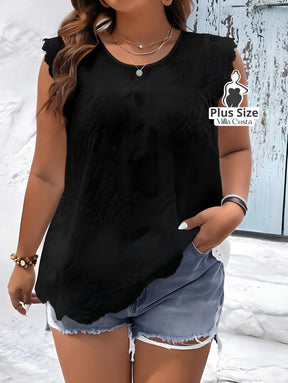 Blusa Bata Bordada com Detalhes Vazados Plus Size