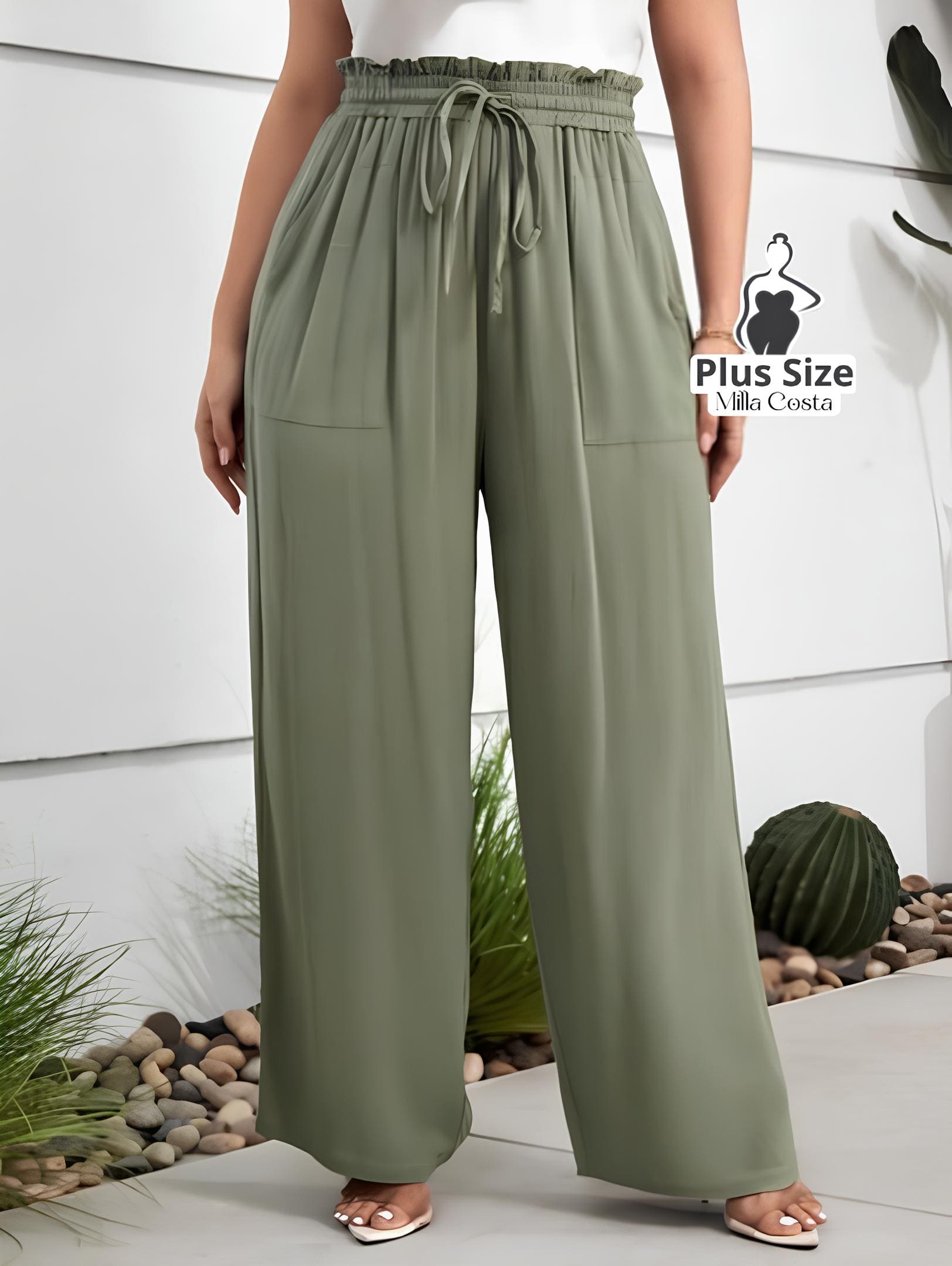 Calça Pantalona Com Bolsos Frontais e Cintura Ajustável Plus Size