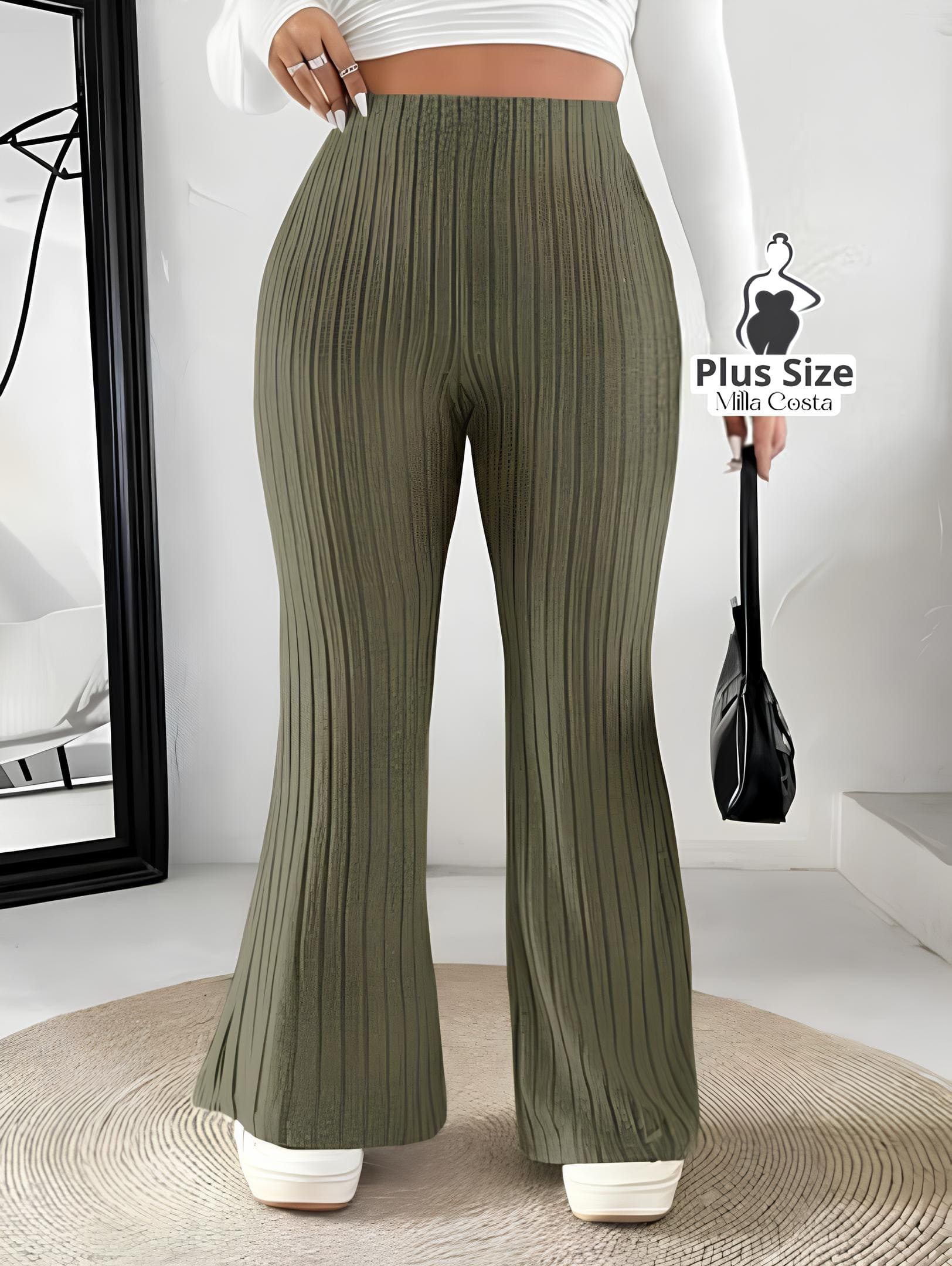 Calça de Malha Canelada Flare Plus Size